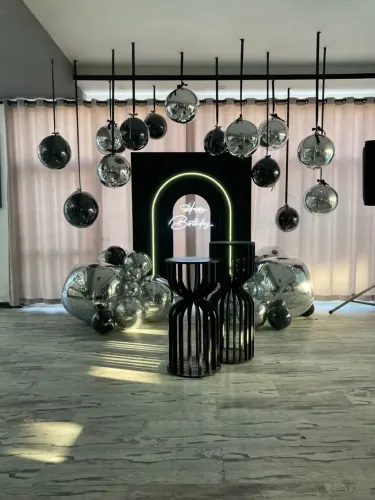 اجاره لوازم تولد و دکور و بادکنک ارایی